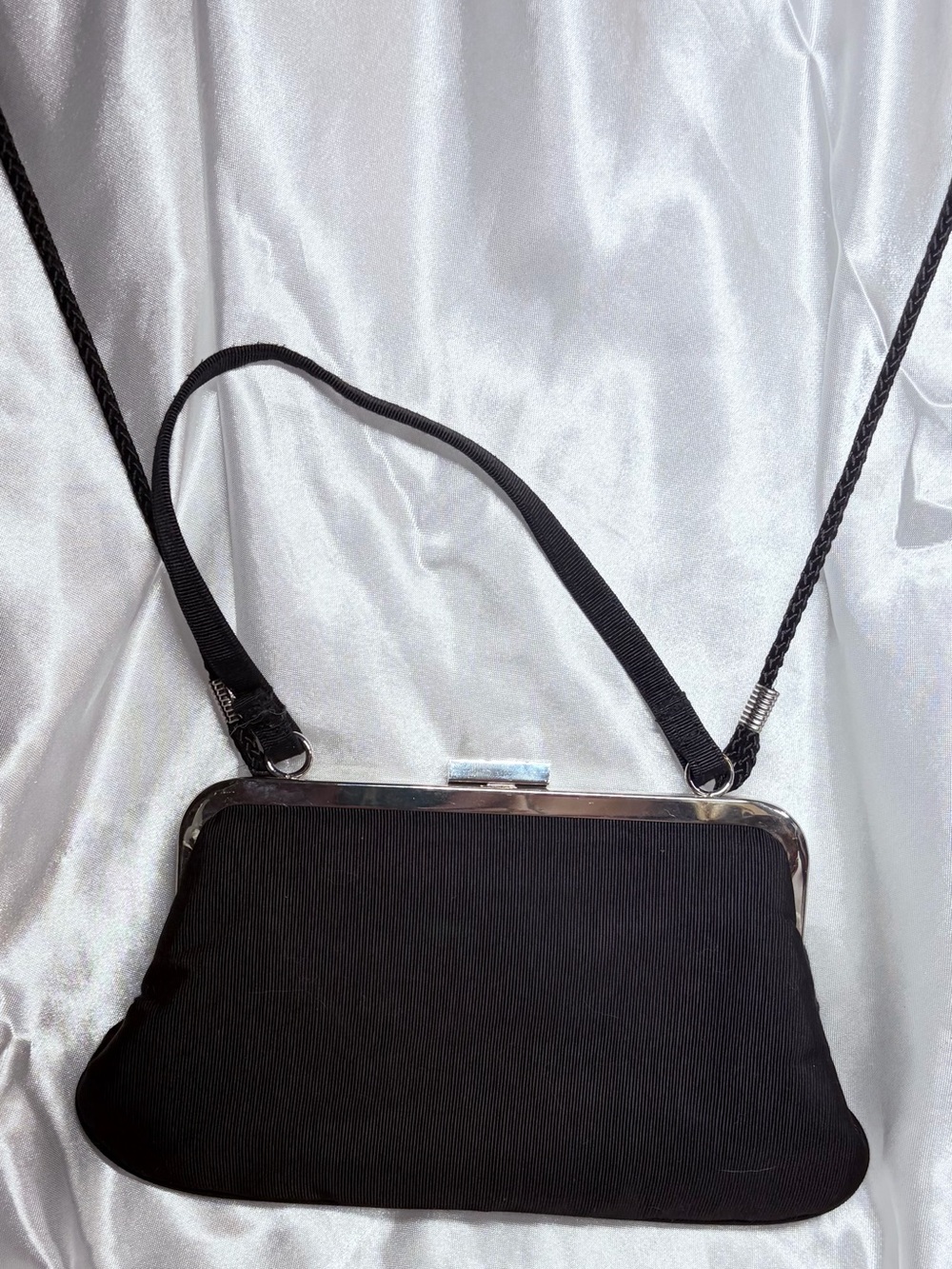 Classic Black Frame Evening Clutch with Detachable Strap